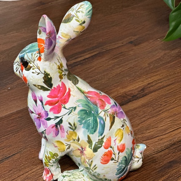 NEW Multicolor Flower Easter Bunny Rabbit Decor - Picture 3 of 4